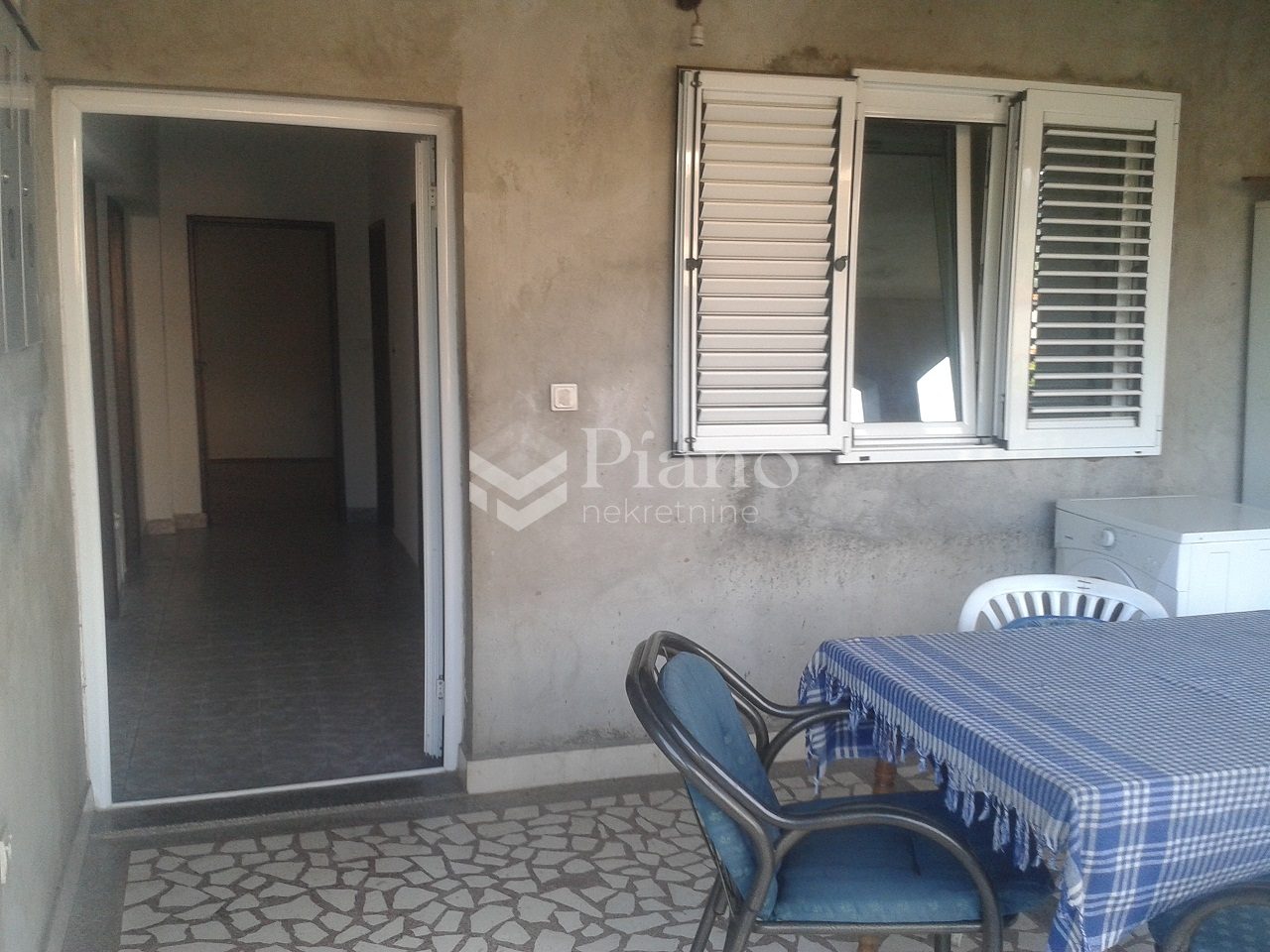 Dvosoban, nenamješten stan u Zagoriču