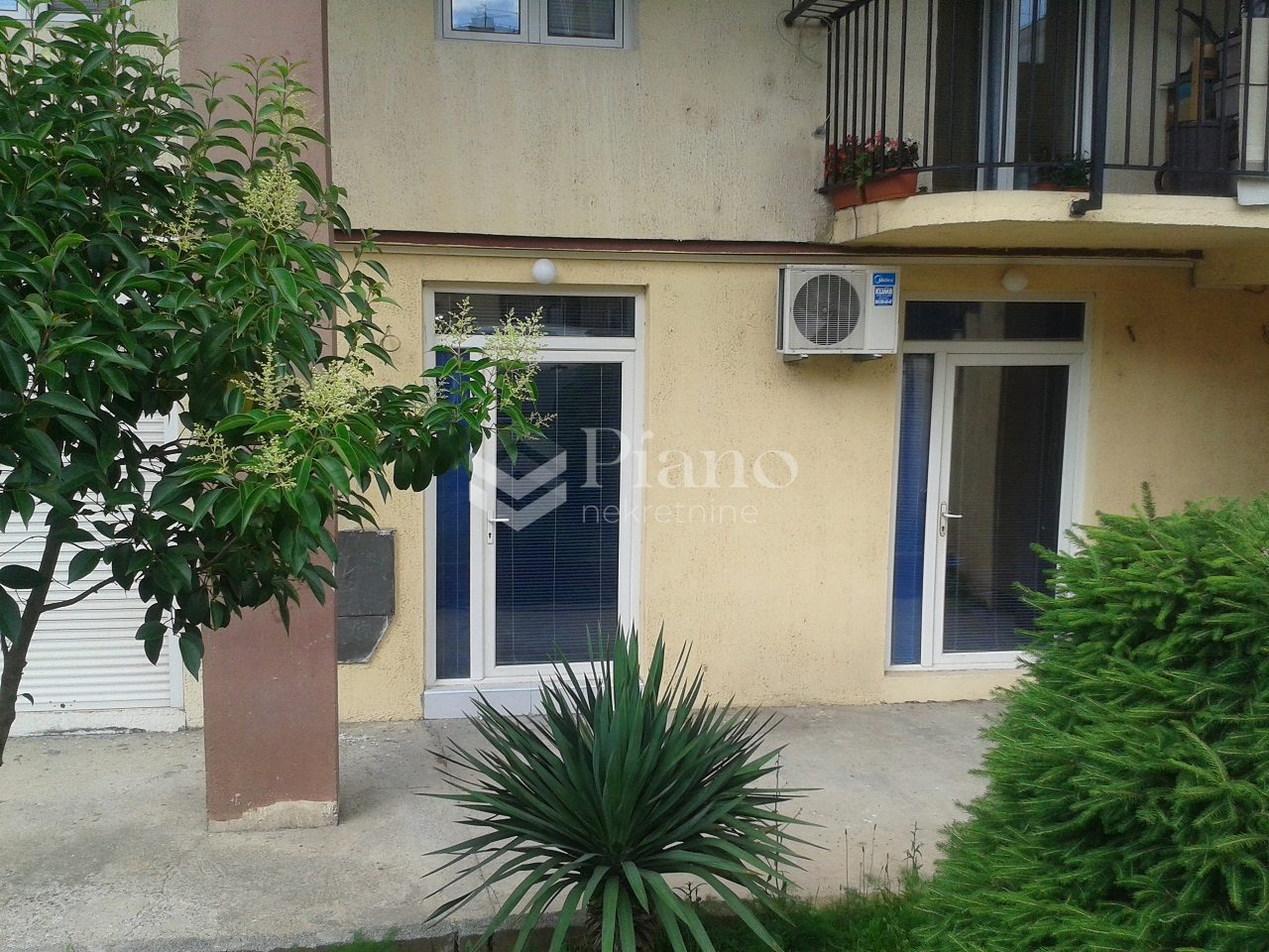 Poslovni prostor, Ljubović