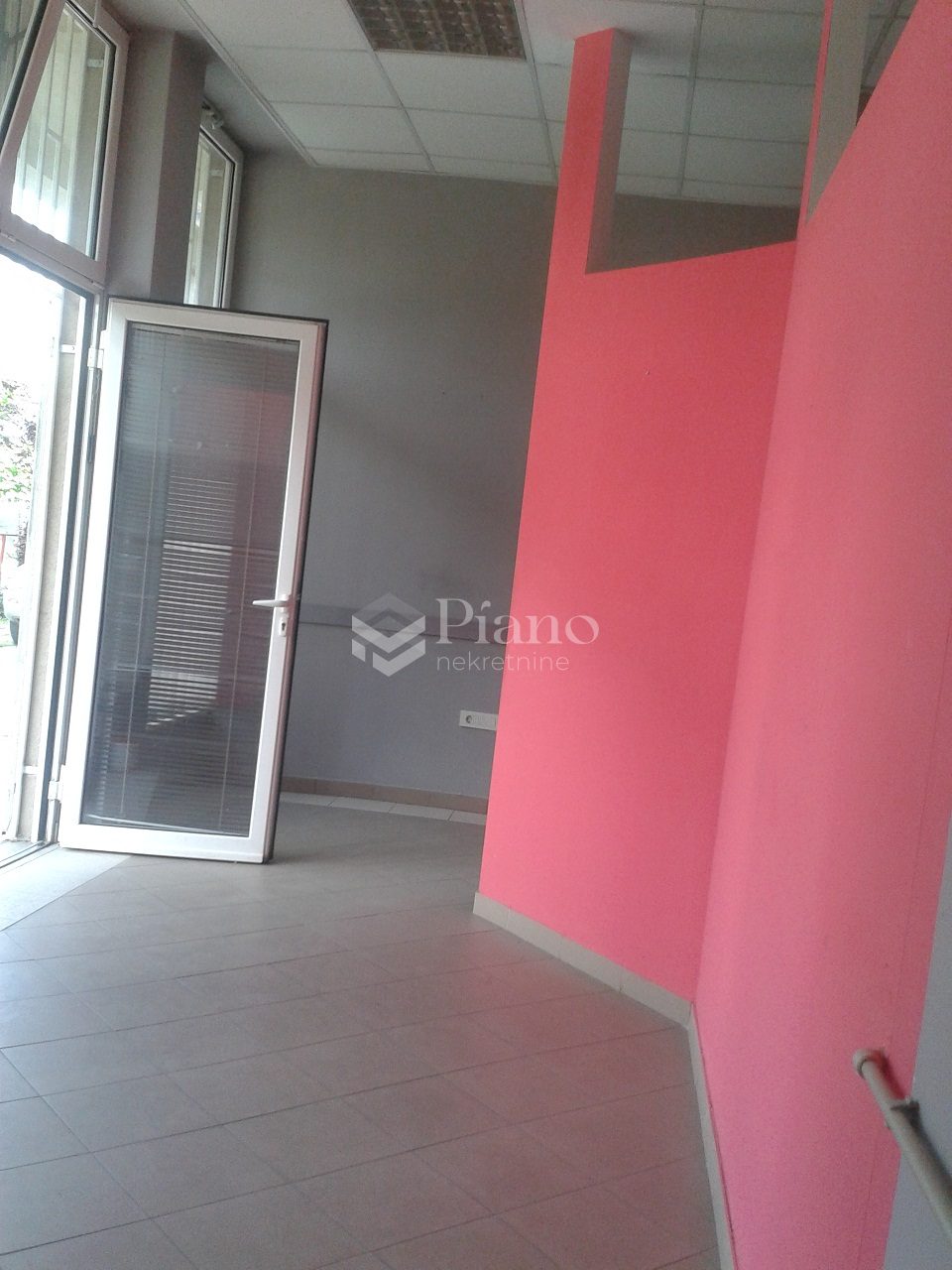 Poslovni prostor, Pobrežje