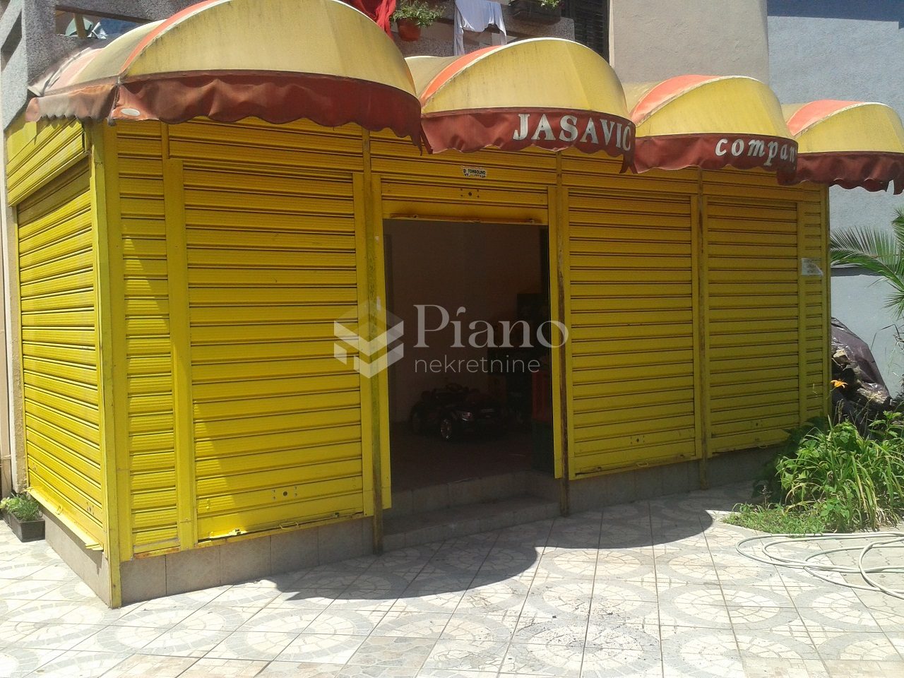 Poslovni prostor, Stari aerodrom