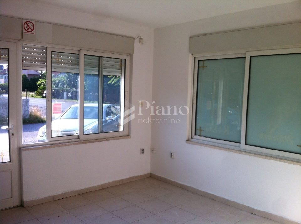 Poslovni prostor, Stari aerodrom 