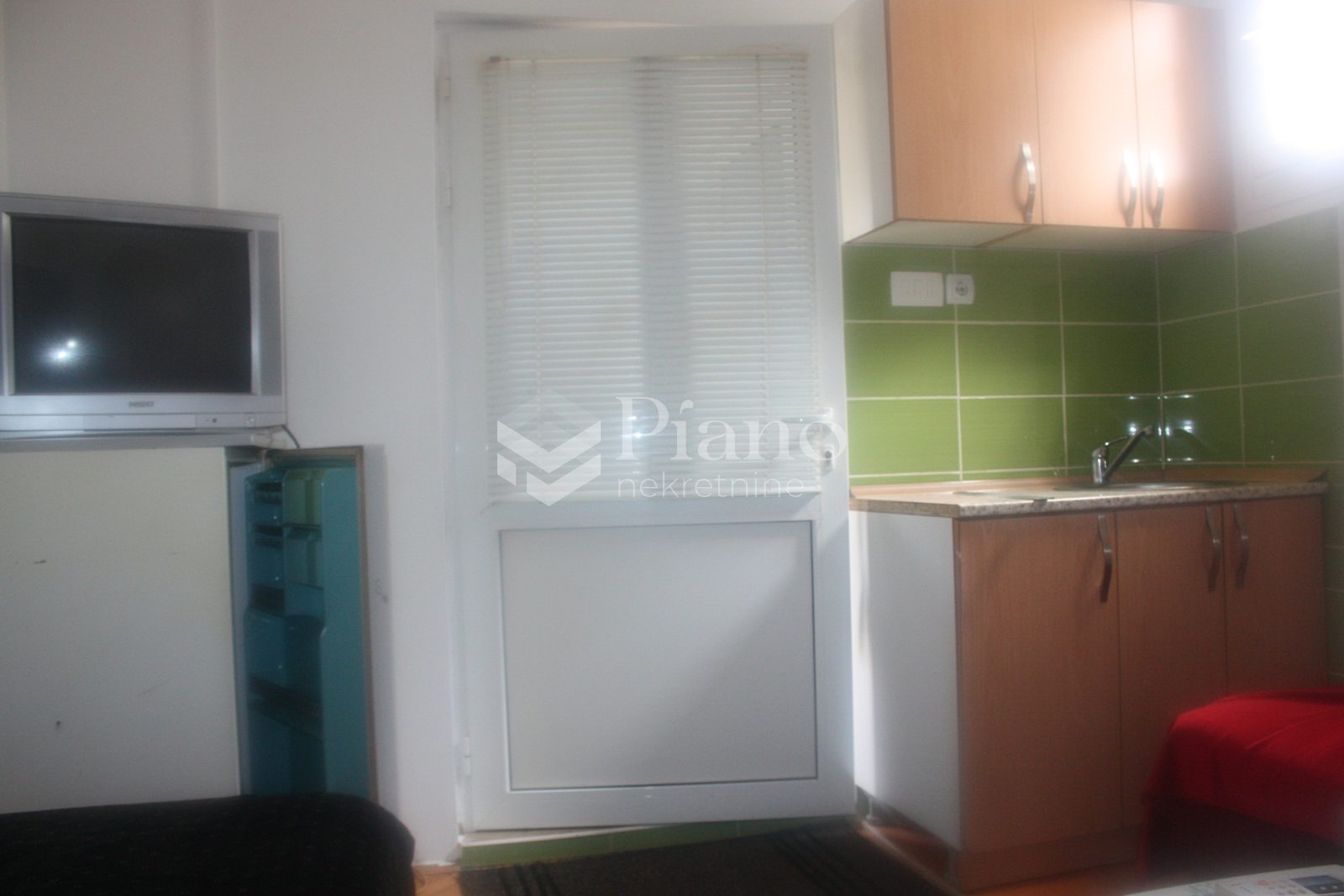 Namještena garsonjera u Bloku 6