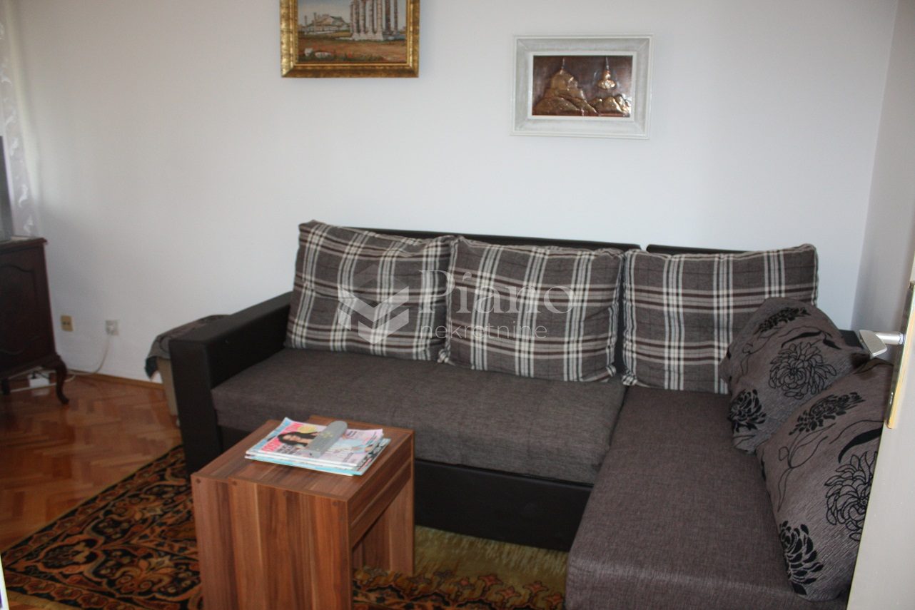 Jednosoban namješten stan Preko Morače 