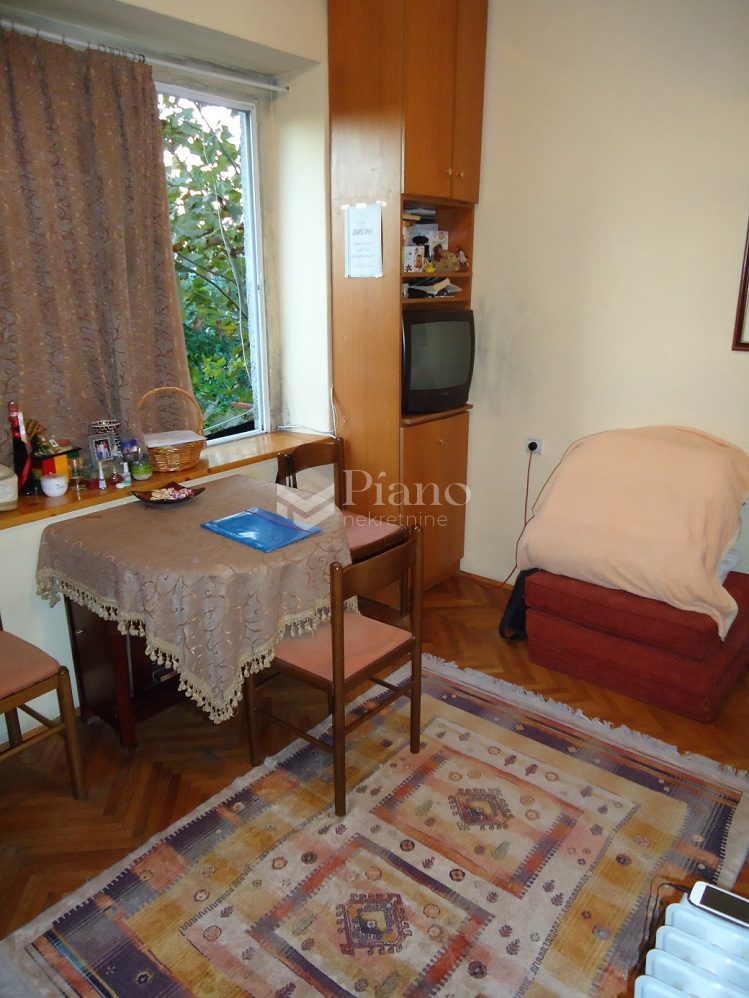 Namještena garsonjera na Pobrežju