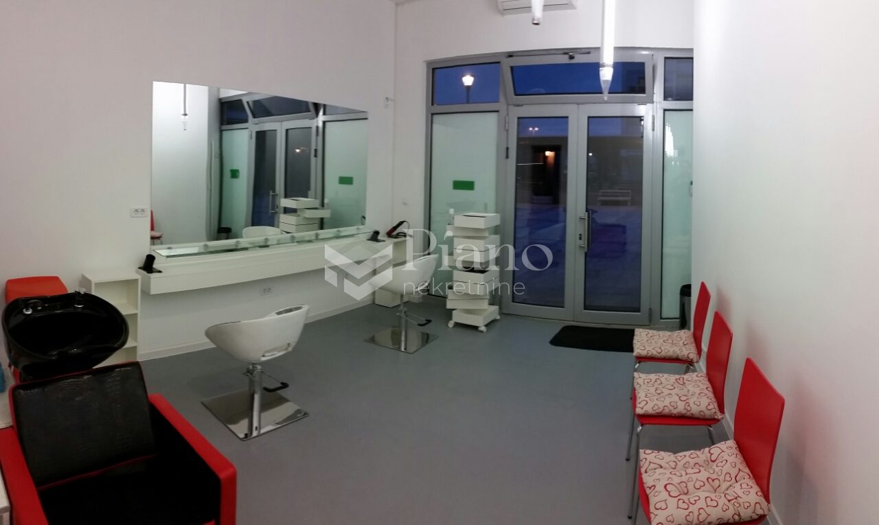 Poslovni prostor, Tološka šuma