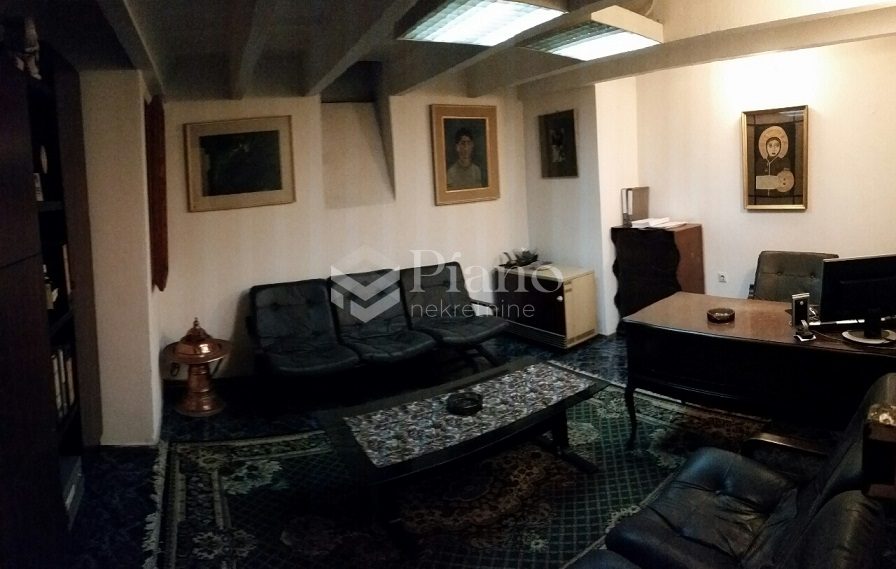 Poslovni prostor u centru   