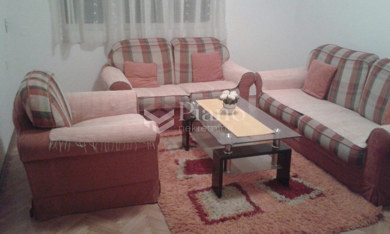 Namješten jednosoban stan u kući iza Gintaša