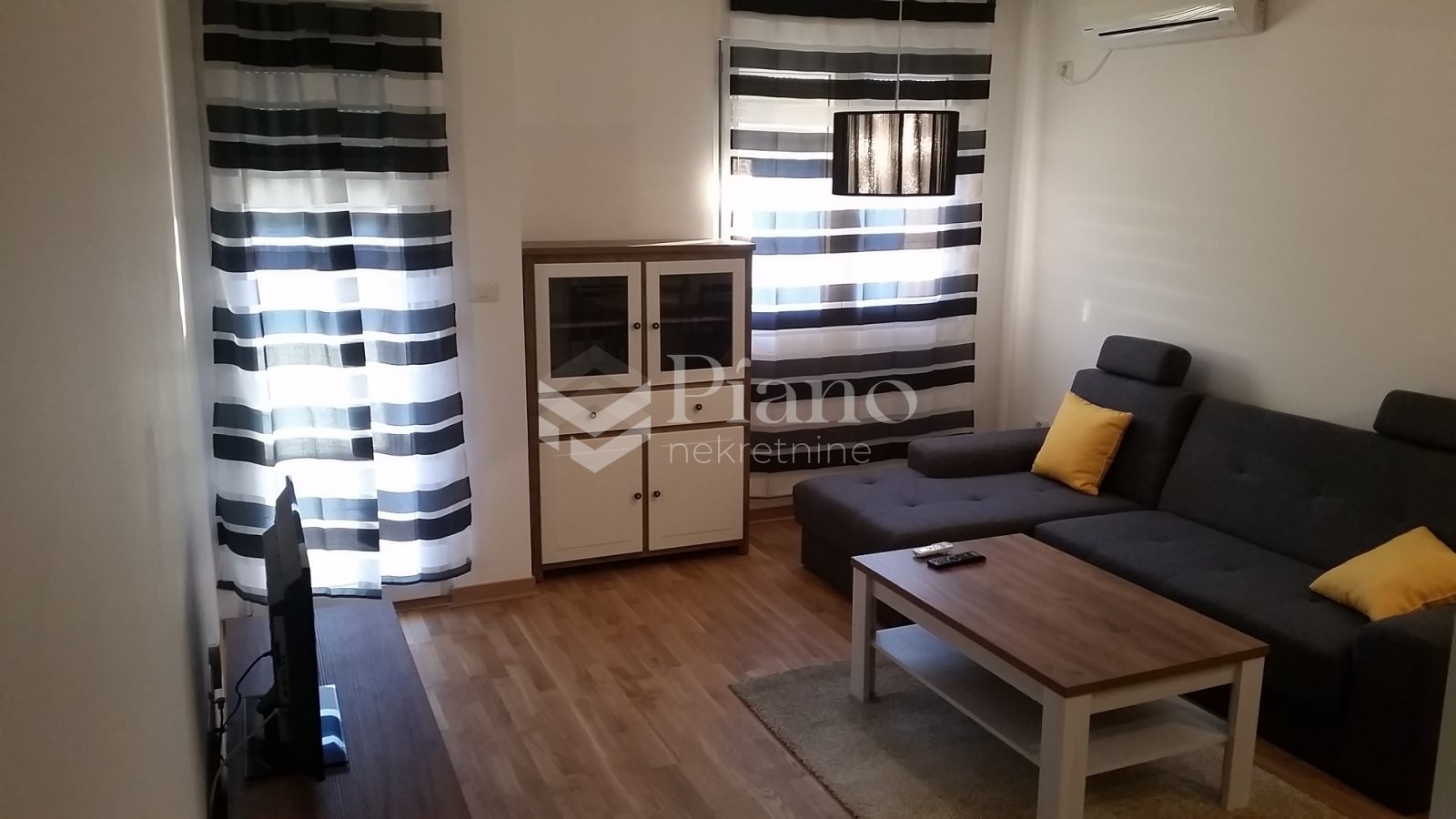 Jednosoban namješten stan, City kvart