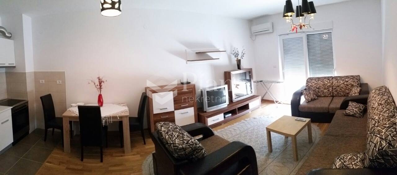 Jednosoban namješten stan, City kvart