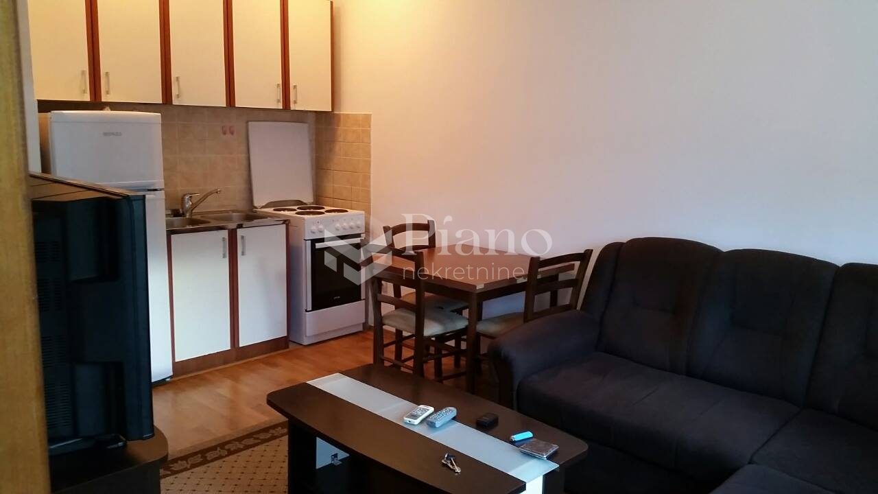 Jednosoban namješten stan na Pobrežju