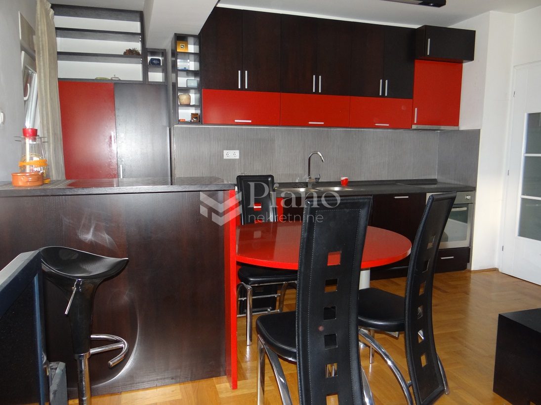 Jednosoban namješten stan, Zabjelo