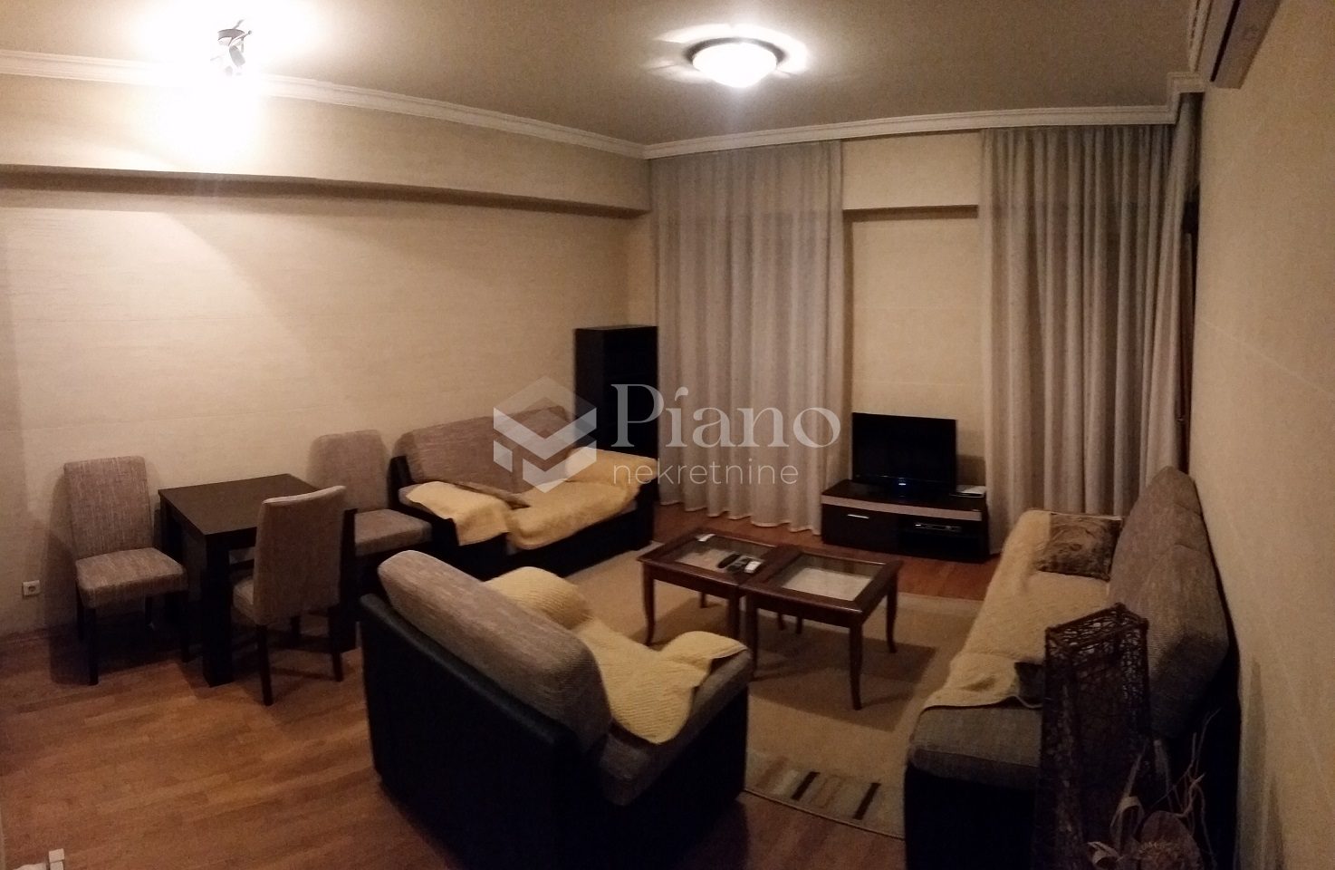 Jednosoban namješten stan u zgradi PC Nikić