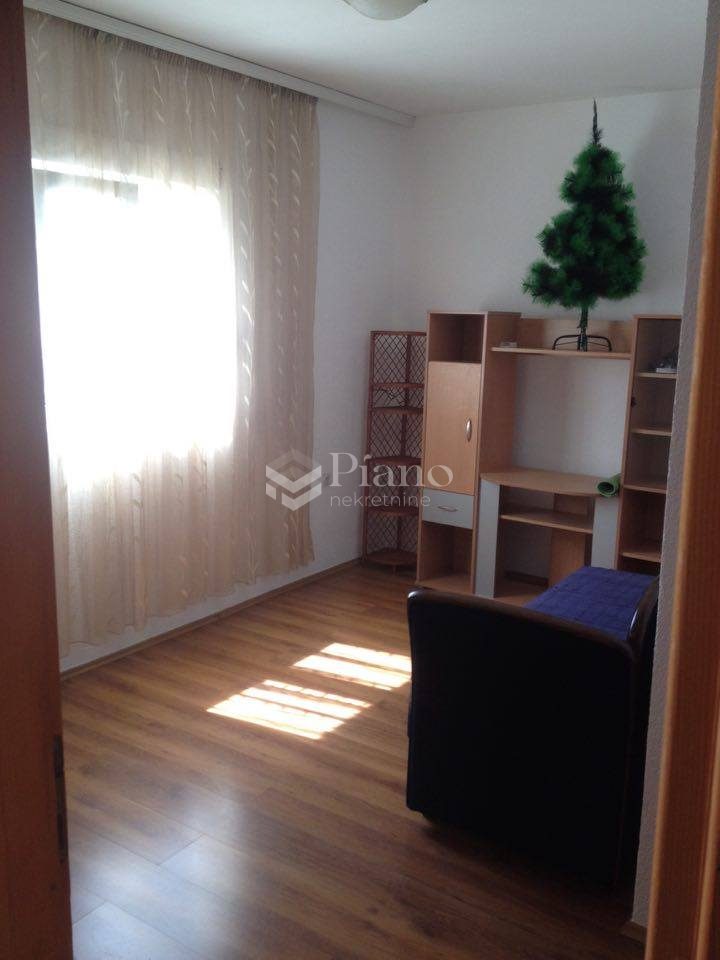 Polunamješten jednosoban stan u Murtovini 