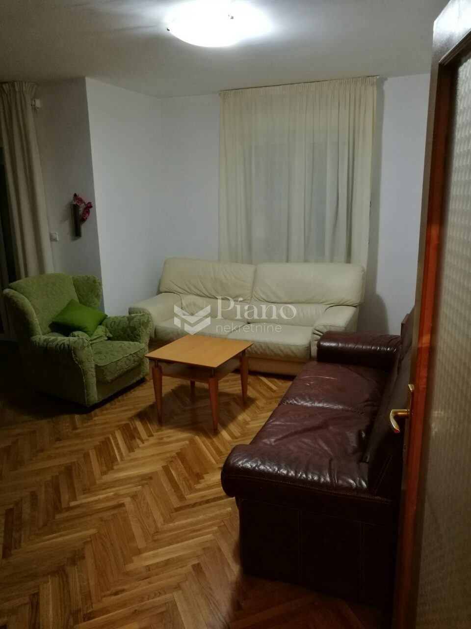 Dvosoban stan, Zagorič