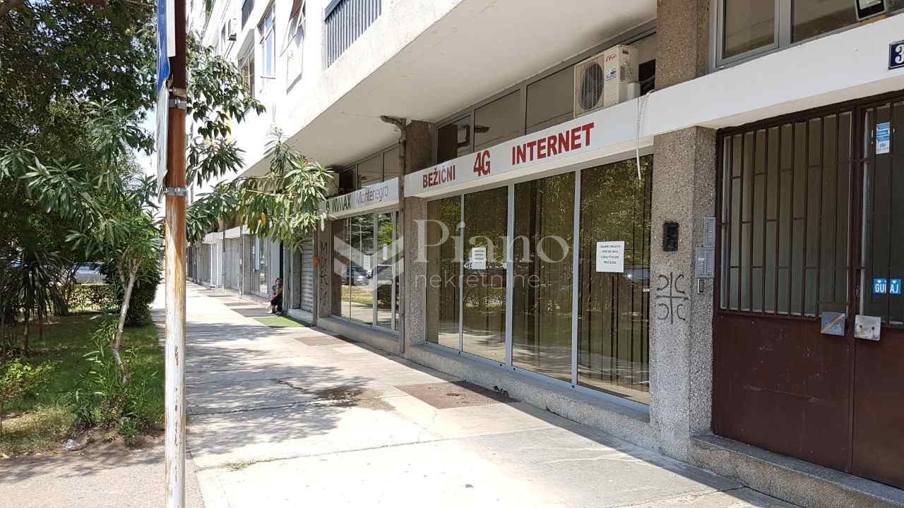 Prazan poslovni prostor Preko Morače