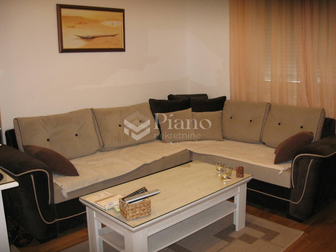 Jednosoban namješten stan u City kvartu