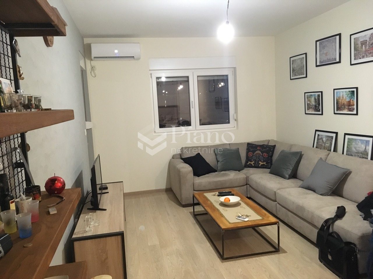 Namješten lux jednosoban stan u City kvartu