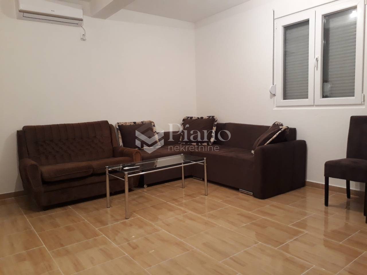 One bedroom furnished apartment in house in Momisici