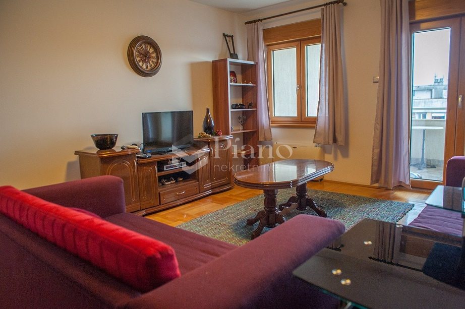 Two bedroom luxurious furnished apartment Preko Morace