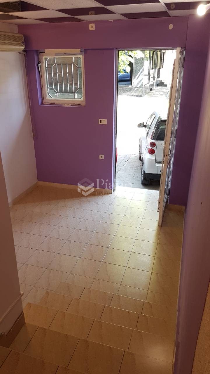 Poslovni prostor Preko Morače