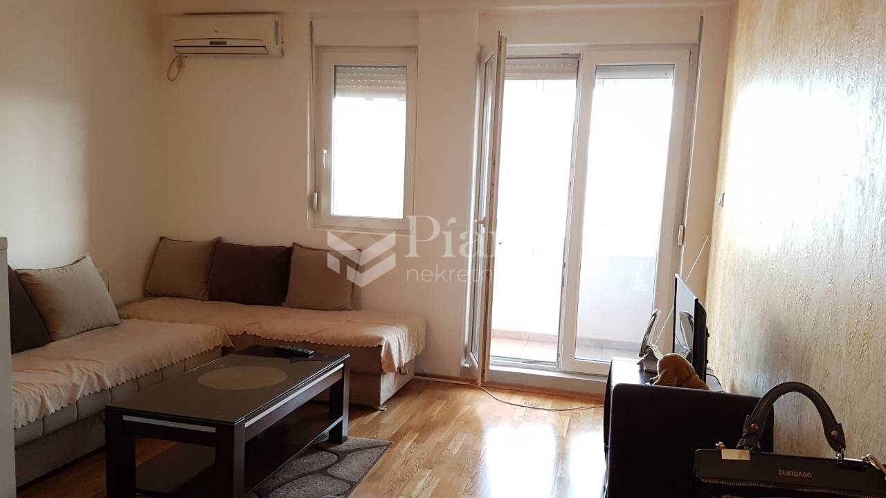 Furnished studio apartment Tuski put