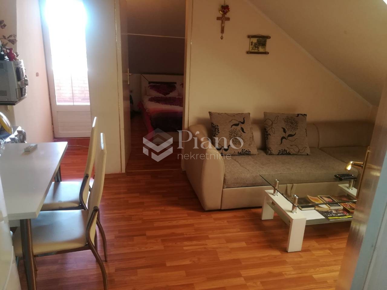 One bedroom furnished apartment Preko Morace