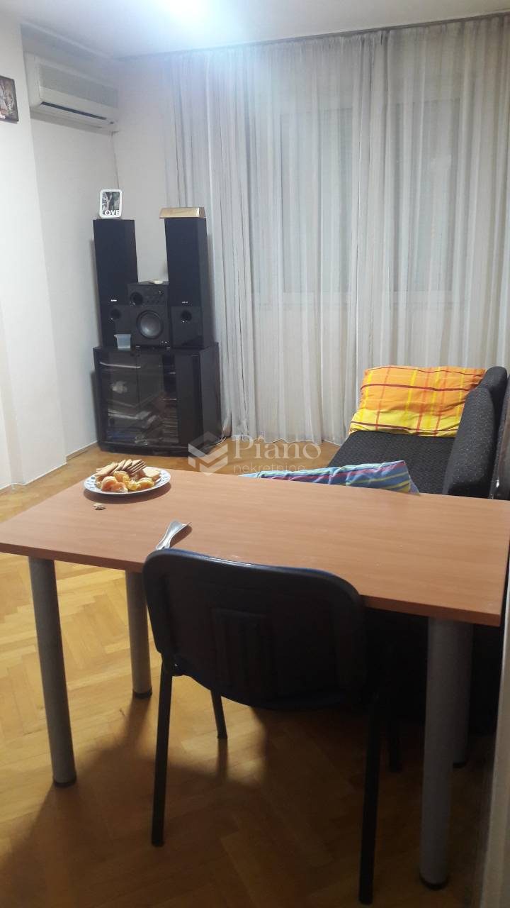 Furnished one-bedroom apartment Preko Morače