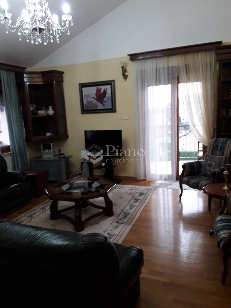 Furnished three-bedroom apartment in Gorica C