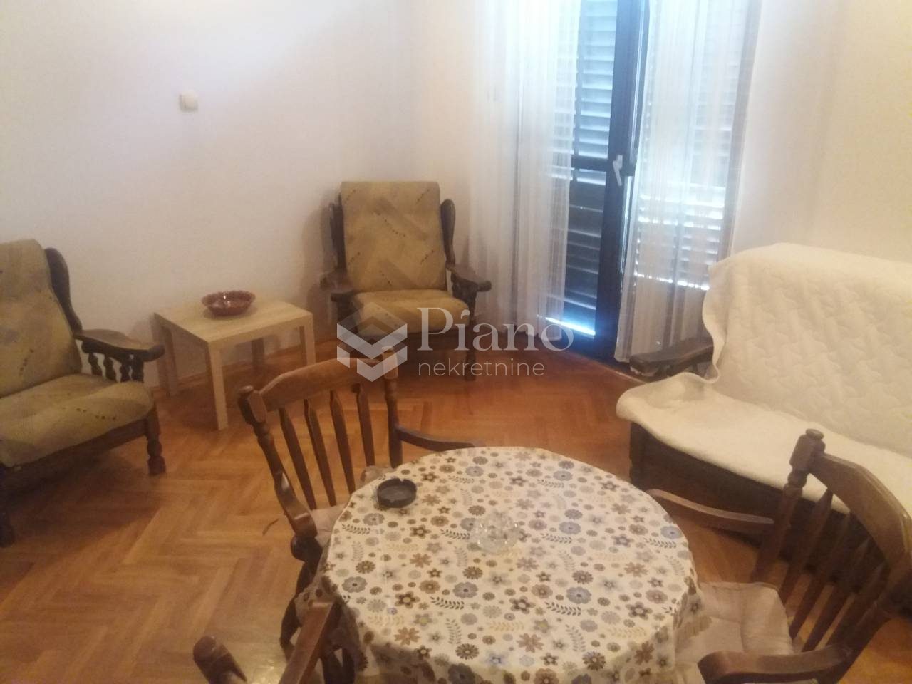 Furnished two-bedrooms apartment in Stari Aerodrom