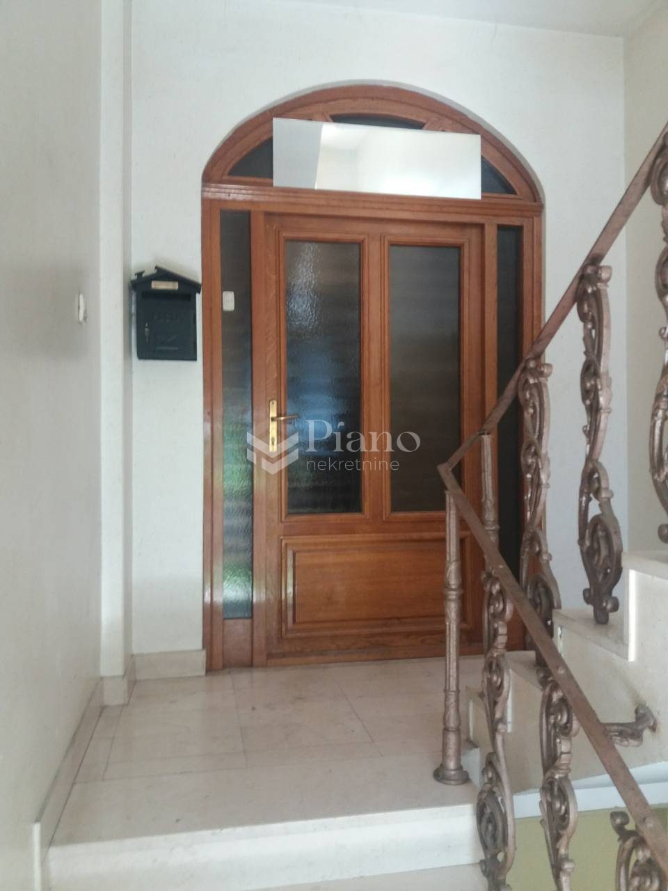 Unfurnished office space in Gornja Gorica