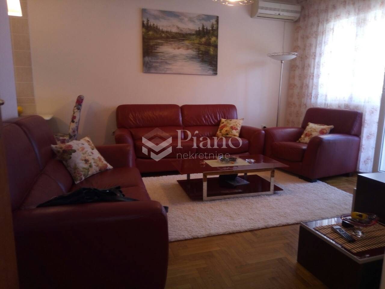 Furnished two-bedrooms apartment Preko Morače