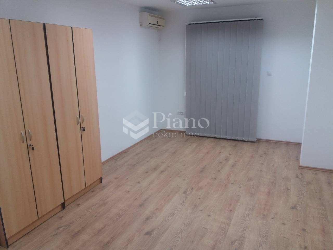 Nenamješten poslovni prostor u Gorici C