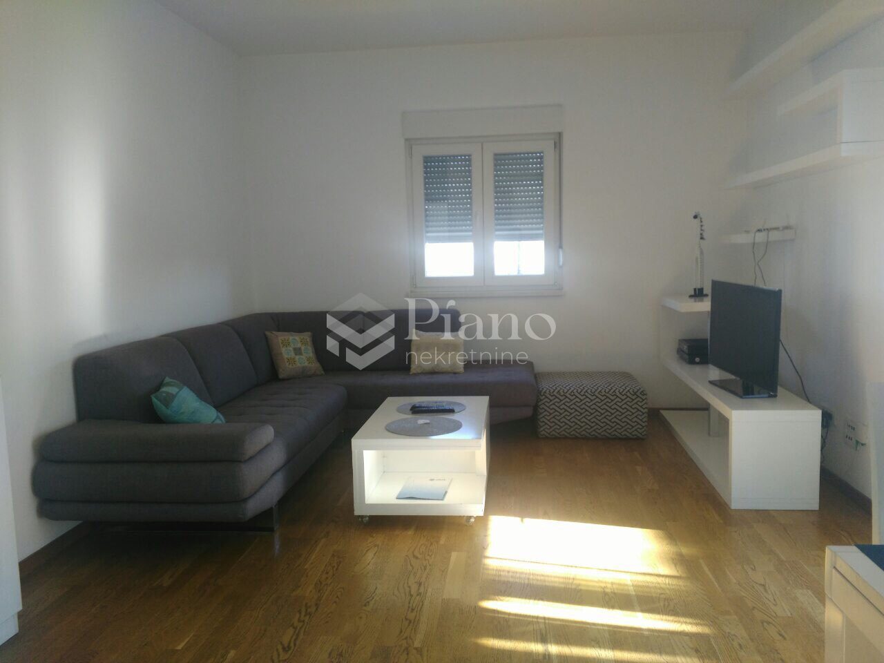Furnished two-bedrooms apartment in City kvart