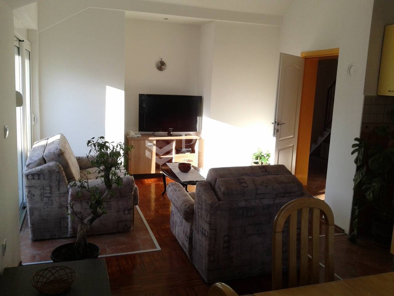 Furnished duplex two-bedrooms apartment near Delta