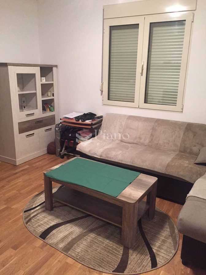 Furnished one-bedroom apartment in Nova Dalmatinska street