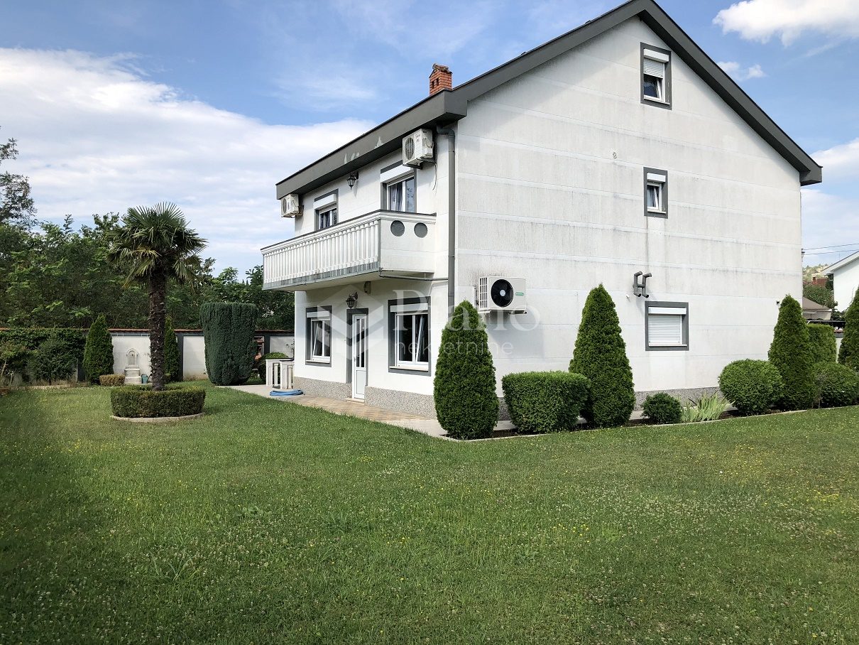 Luksuzno namještena kuća u Zagoriču