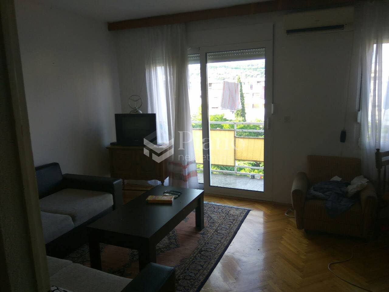 Furnished two-bedrooms apartment Preko Morače