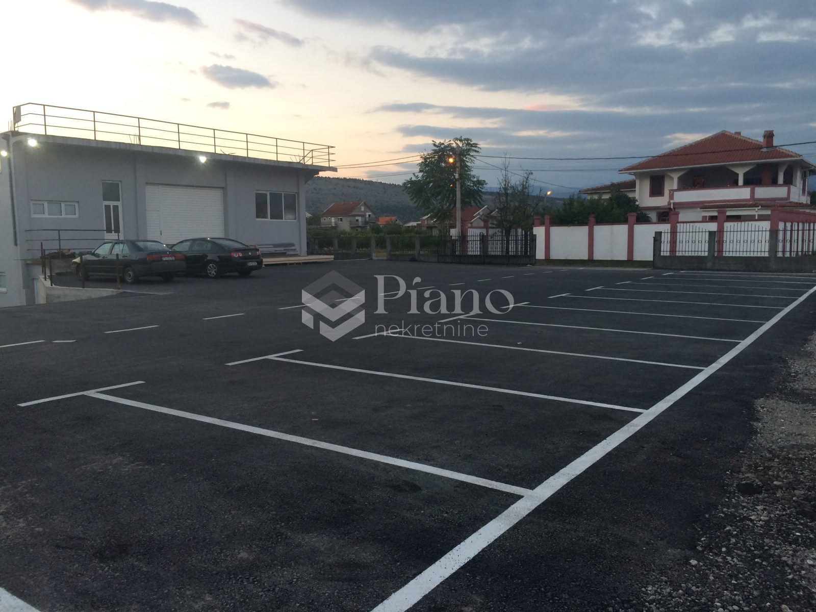 Unfurnished office space in Gornja Gorica