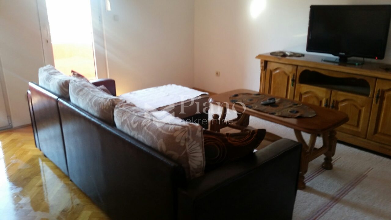 Furnished two-bedrooms apartment in Blok 9