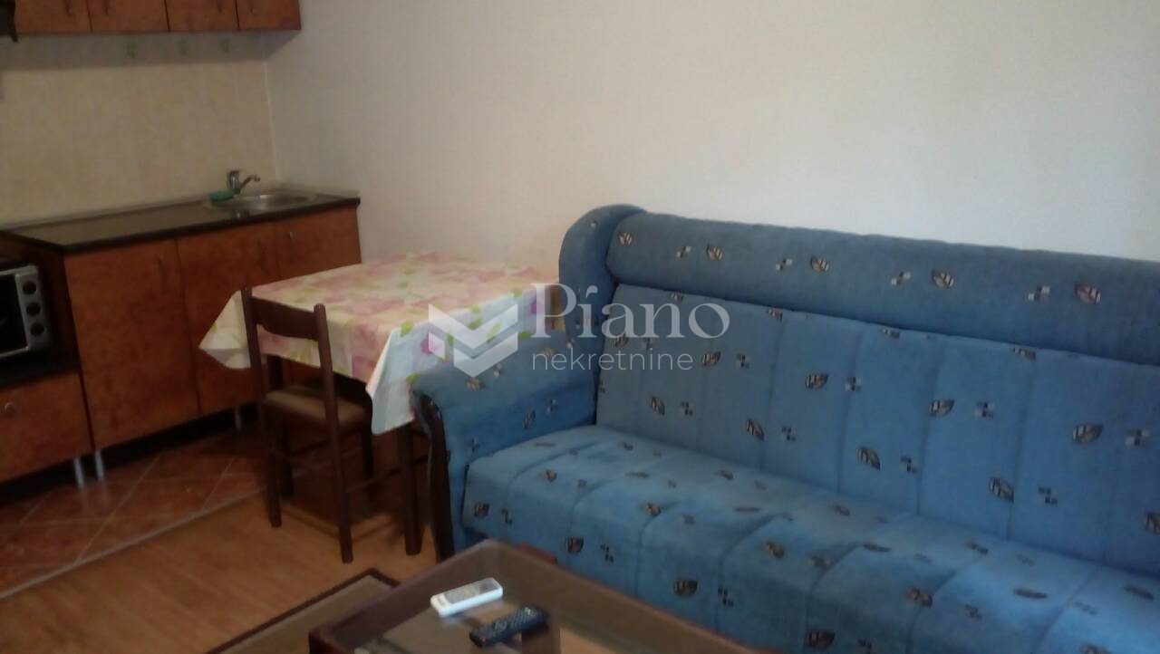 Furnished studio apartment near Vezirov bridge
