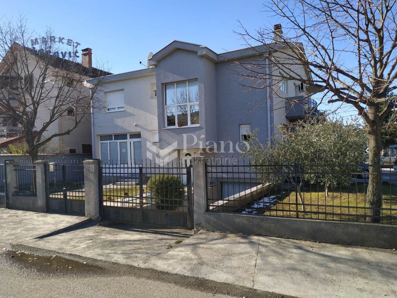 Two bedroom unfurnished apartment in Old Airport