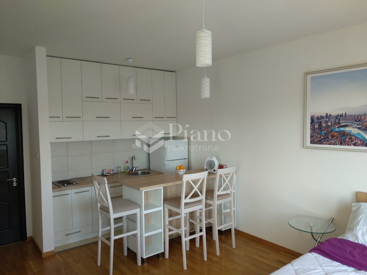 Furnished studio apartment near City kvart