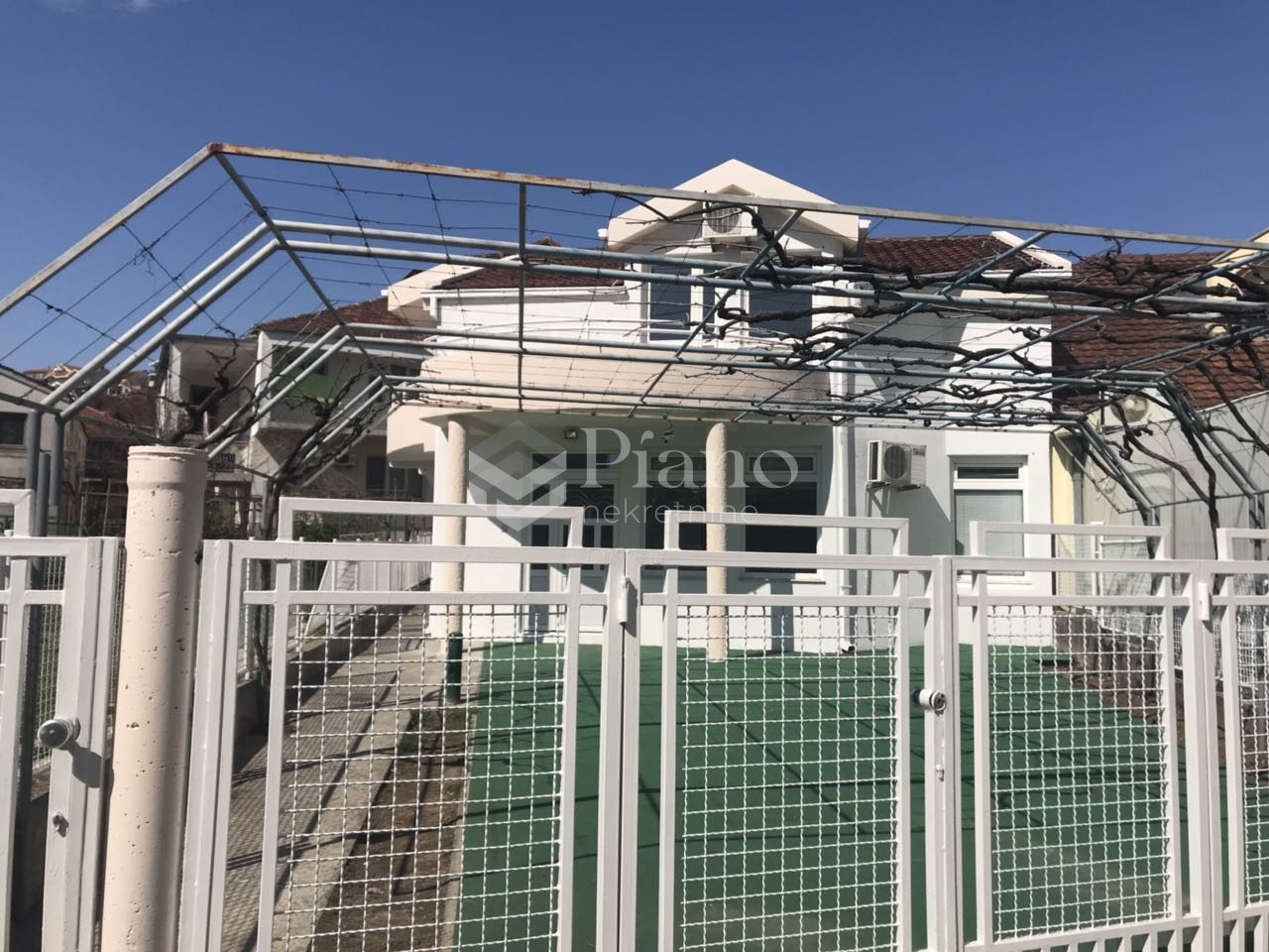 Unfurnished two bedroom apartment