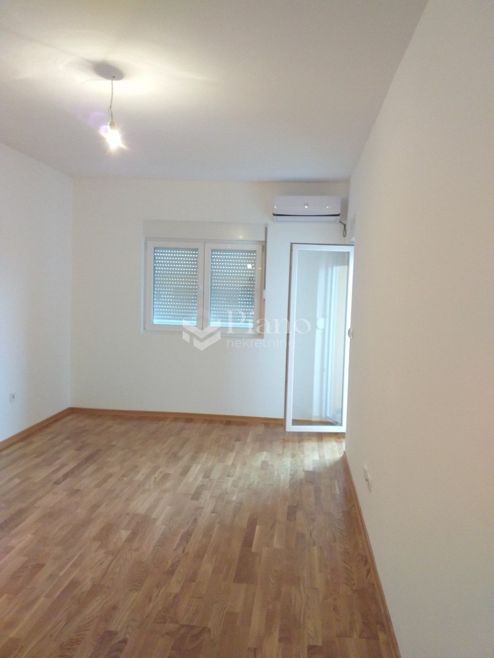 Unfurnished two bedroom apartment on Tuški put