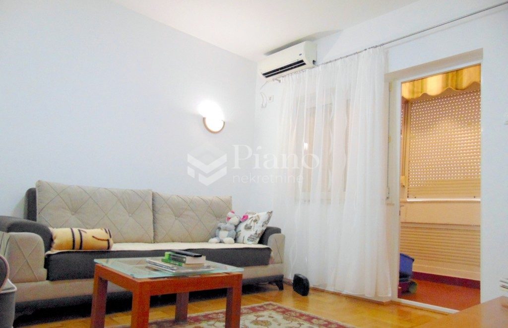 Furnished one bedroom apartment Preko Morace