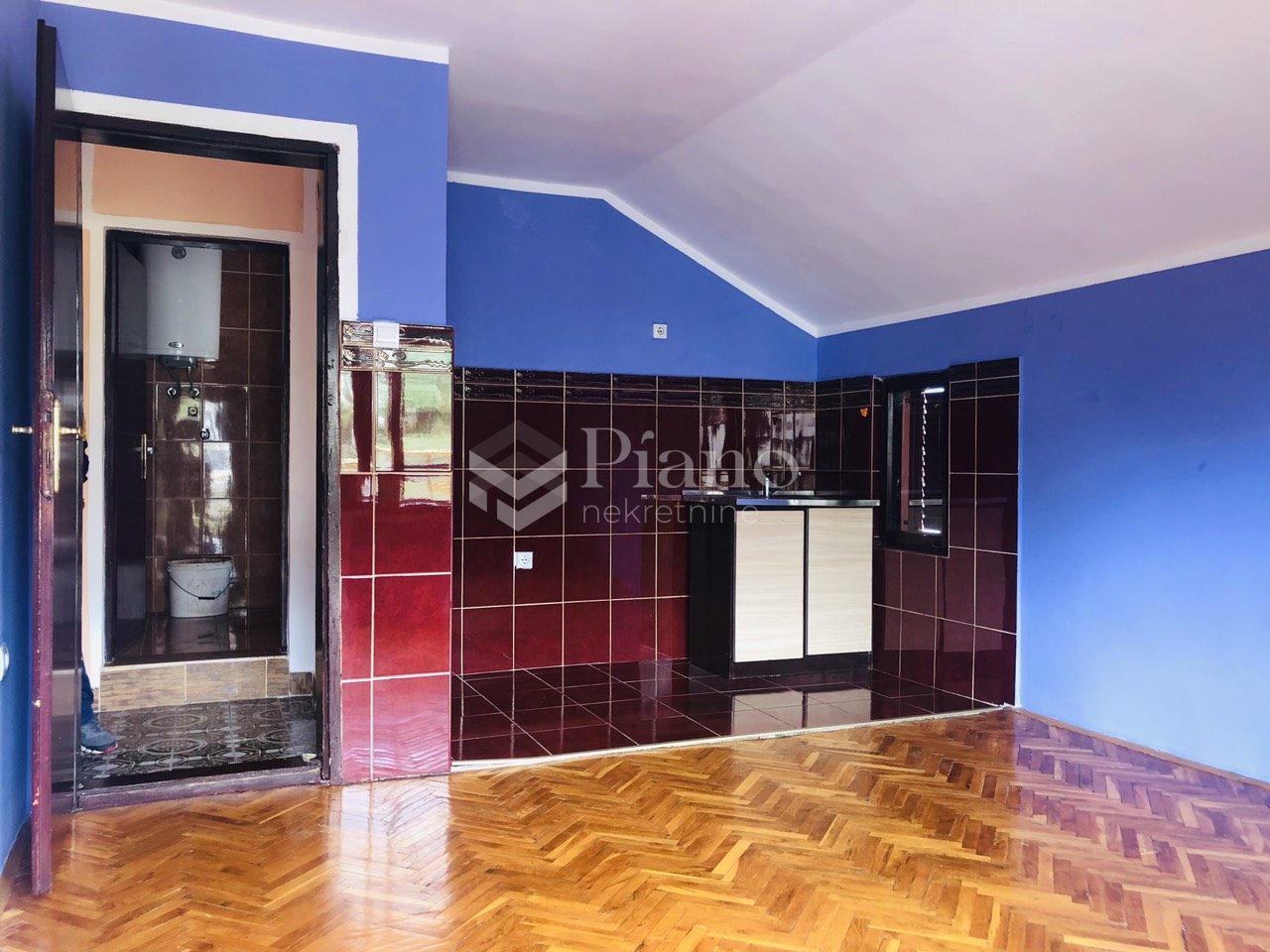 One bedroom unfurnished apartment in Stari Aerodrom