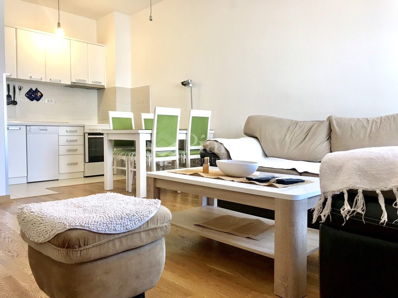 One bedroom furnished apartment in city kvart