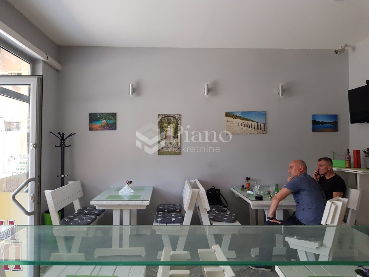 Unfurnished office space in Stari Aerodrom