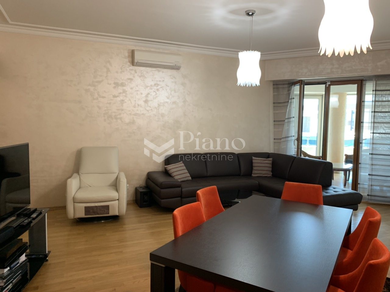 Furnshed two bedroom apartment in center of the town