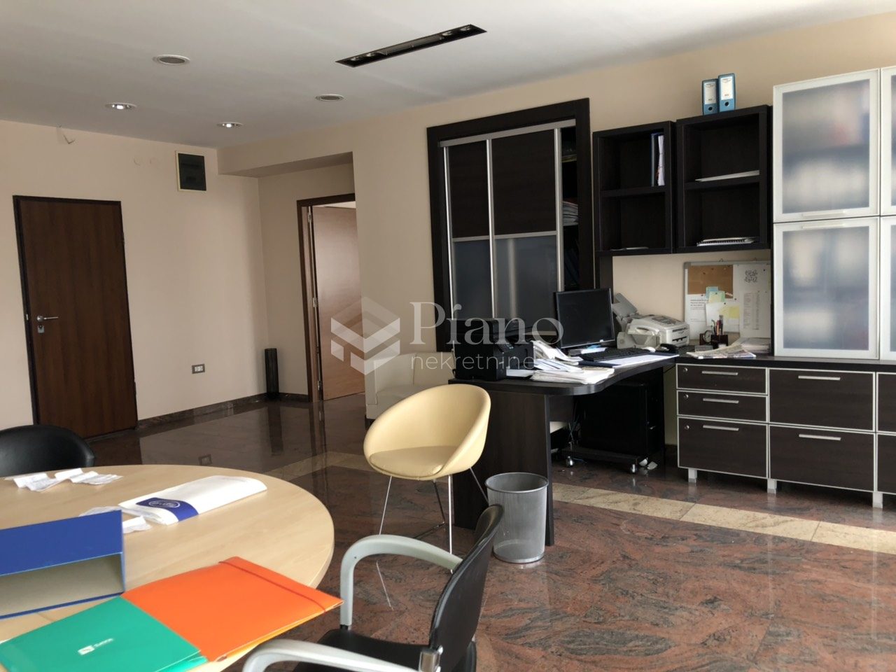 Furnished office space in center of town